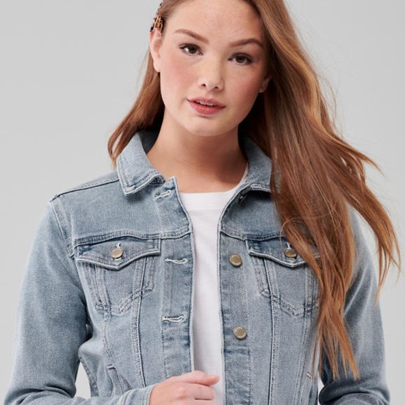 Hollister Jackets & Blazers - 🌸 HOLLISTER CLASSIC JEANS JACKET